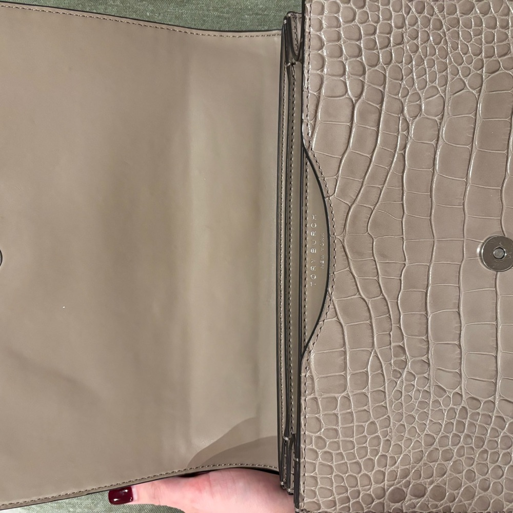 Tory Burch Tan Croc-Embossed Shoulder Bag - Picture 10 of 10
